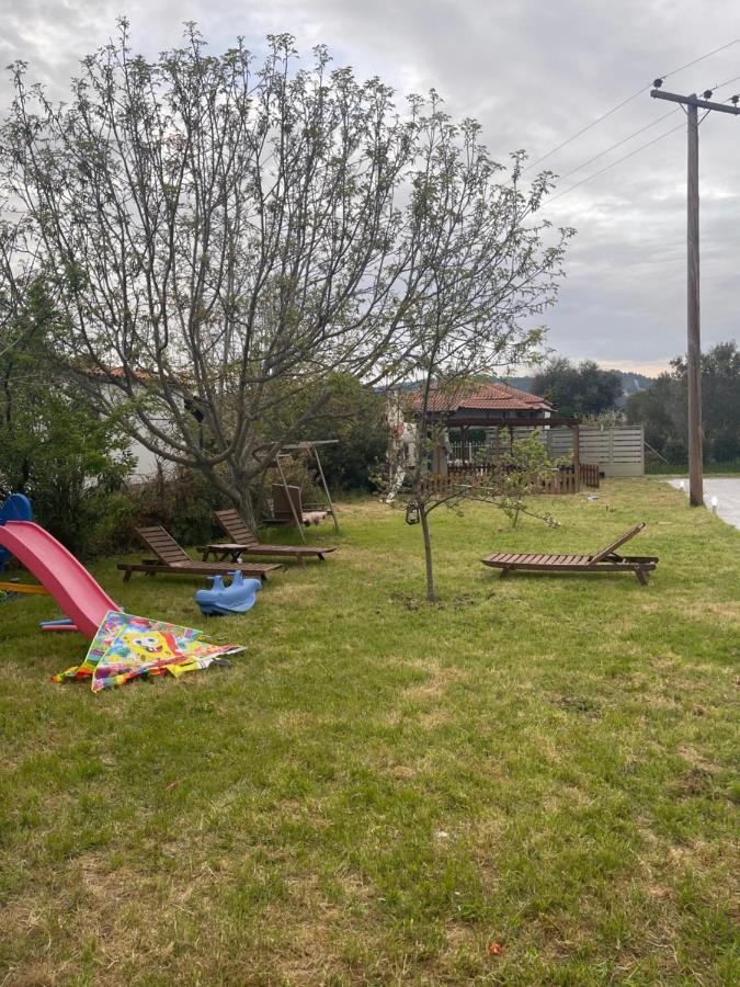 Ευχάριστο Εξοχικό Σπίτι Με Barbeque Appartement Skála Foúrkas Buitenkant foto