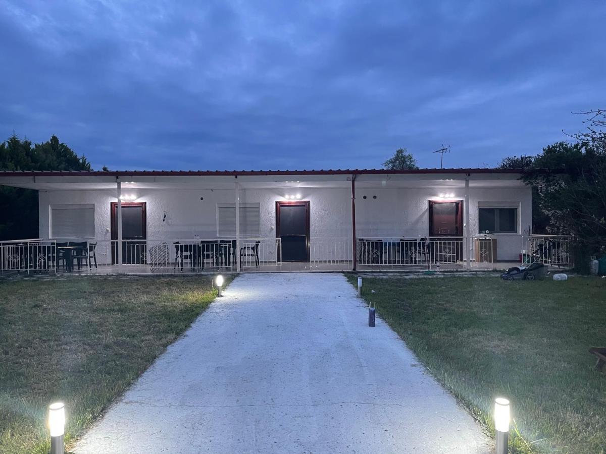 Ευχάριστο Εξοχικό Σπίτι Με Barbeque Appartement Skála Foúrkas Buitenkant foto